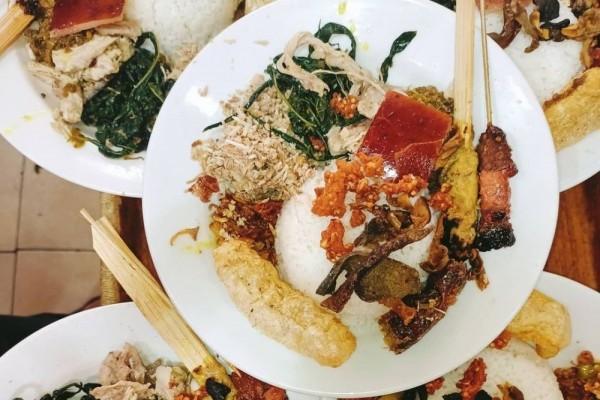 10 Tempat Makan Babi Guling Terenak di Bali