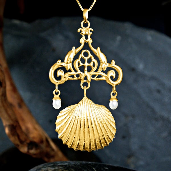 Venus Seashell Talisman Gold (*Limited Edition*)