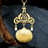 Venus Seashell Talisman Gold (*Limited Edition*)