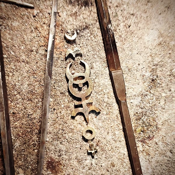 John Dee's Pendant Gold