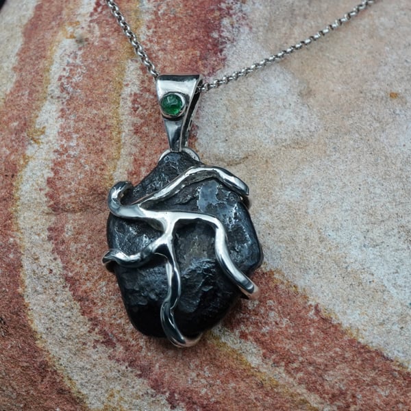 Small Fallen Star Pendant