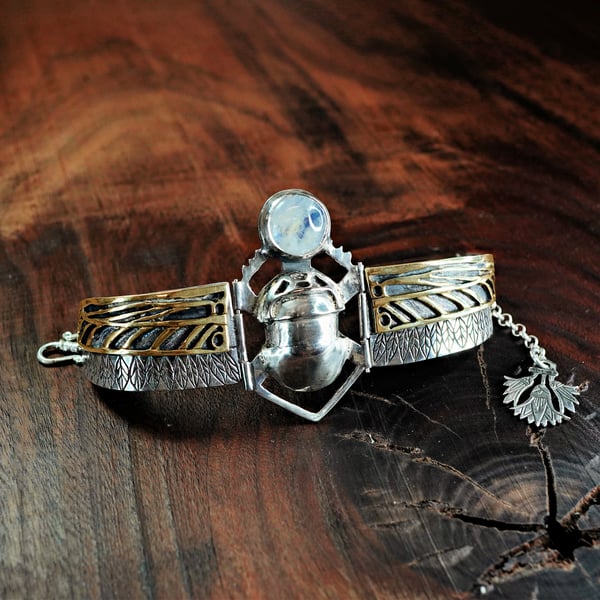 Royal Winged Scarab Bracelet Silver & Gold