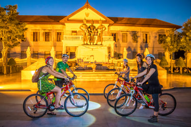 Chiang Mai Old City & Market Guided Tour by Bike
