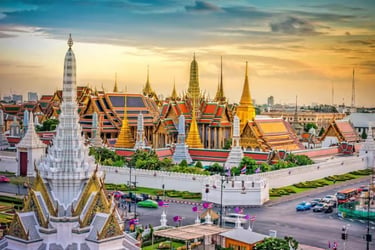 Grand Palace, Wat Pho, and Wat Arun Guided Tour