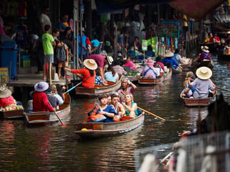 Damnoen Saduak Floating Market Tour with Roundtrip Transfer