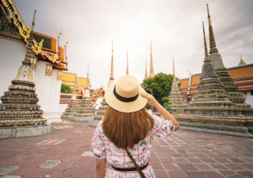 Bangkok: Grand Palace, Emerald Buddha and Wat Pho Guided Tour