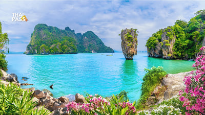 Phi Phi Island and James Bond Island Day Trip from Phuket with Roundtrip Shared Transfer