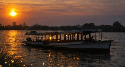 Join Tour Bangkok: Firefly Boat with Large Boat