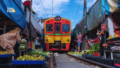 Railway Train market and Damnoen Saduak Floating Market Day Tour