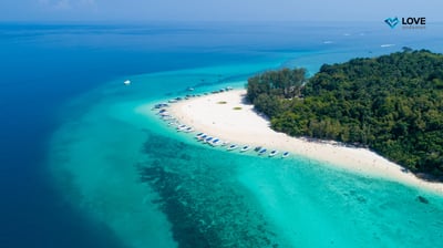 Phi Phi Island and Maiton Island Sunset Day Trip with Share Transfer