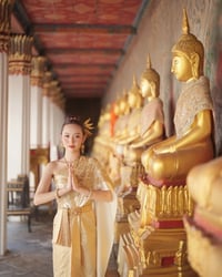 Photoshoot + Thai Costume Rental at Wat Arun with Makeup and Hair - Thai Pass