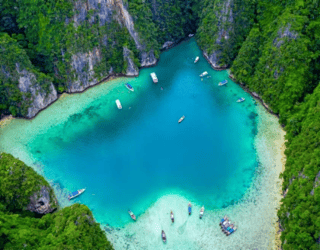 Phi Phi & Bamboo Island, Maya Bay and Sunset included lunch & Drinks