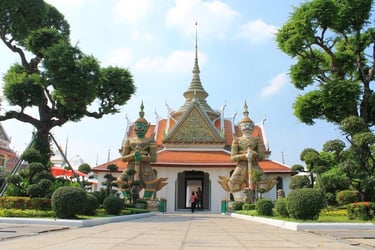 Best of Bangkok: Temples & Long-tail Boat Tour with Lunch English Guide - Thai Pass