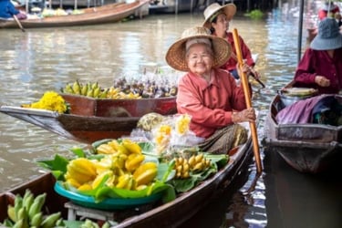 Bangkok Damnoen Saduak Floating and Railway Market Guided Tour