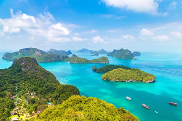 Angthong Marine National Park and Kayaking Experience Tour by Speedboat from Samui