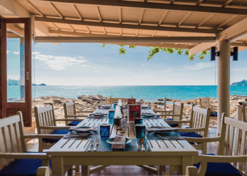 Sea Salt Lounge & Grill at Diamond Cliff Resort & Spa - Phuket Thai Pass