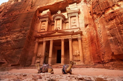 Petra Treasury Guided Tour