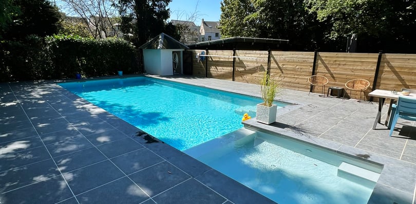 inspiratie zwembad laten plaatsen in tuin