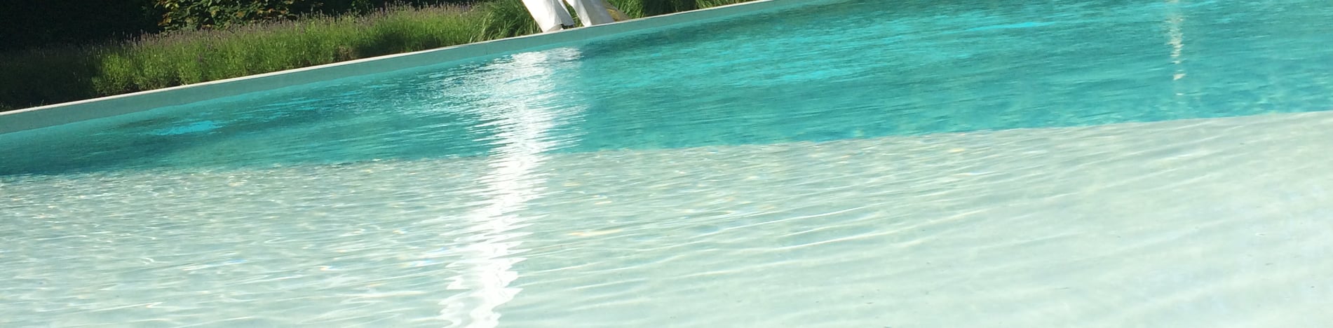 helder water polypropyleen zwembaden close-up