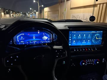 شفروليه سلفرادو  2024