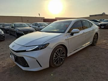 تويوتا كامري / 2025