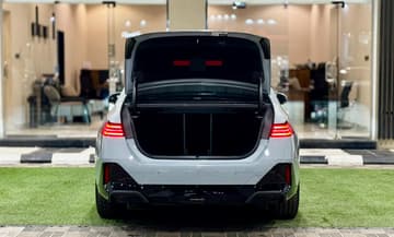 بي ام دبليو BMW 520i M - Kit (2025) 
