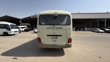 هيونداي حافلة / 2010