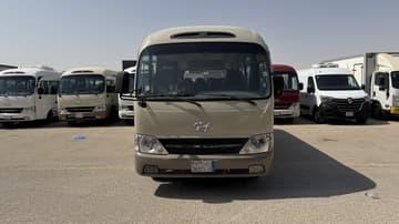 هيونداي حافلة  / 2016