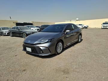 تويوتا كامري  - 2025