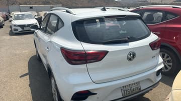 أم جي   ZS STD -2023
