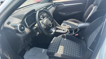 أم جي   ZS STD -2023