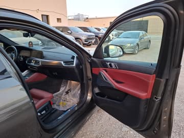 بي ام دبليو اكس 6 - 2022