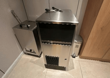ICE CUBE MAKER 2 81
