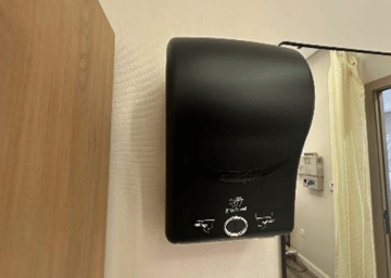 AUTOMATIC PAPER TOWEL ROLLER 2 114
