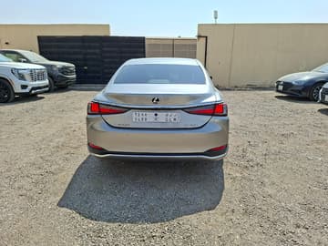 لكزس أي اس 250  - 2025