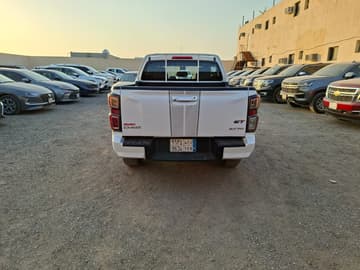 ايسوزو بكب غمارتين  - 2024