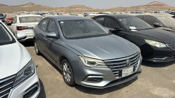 أم جي5  COM - 2022