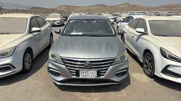 أم جي5  COM - 2022