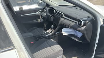 MG ZS STD - 2022