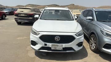 MG ZS STD - 2022