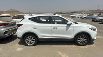 MG ZS STD - 2022