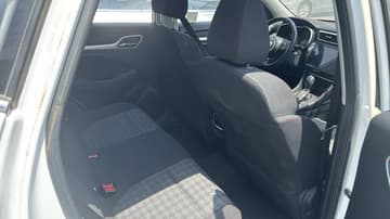 MG ZS STD - 2022