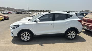 MG ZS STD - 2023