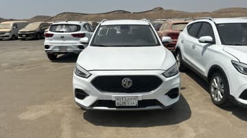 MG ZS STD - 2023