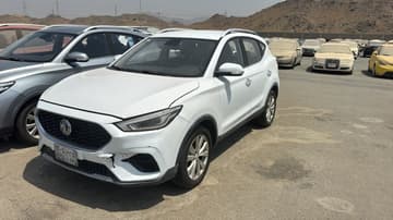 MG ZS STD - 2023
