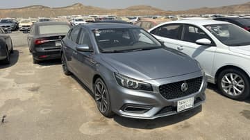أم جي6  LUX - 2022