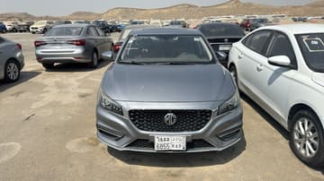 أم جي6  LUX - 2022
