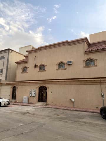 Villa 400 SQM Facing East with 6 Bedrooms Dhahrat Laban, West Riyadh, Riyadh