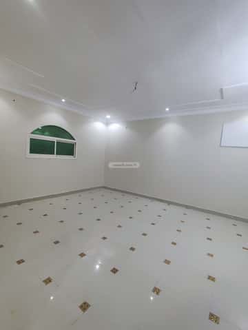 Floor 312 SQM with 5 Bedrooms Al Qadisiyah, East Riyadh, Riyadh