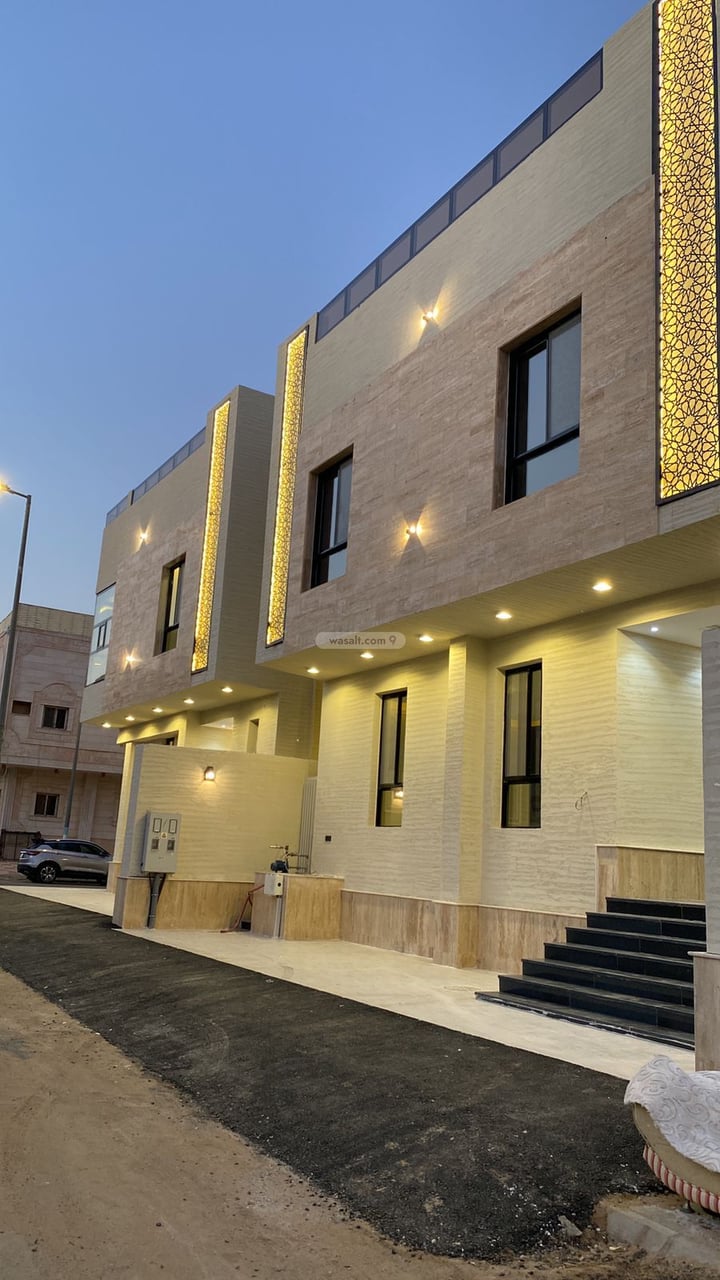 Villa 312 SQM Facing East on 20m Width Street Asharai, Makkah